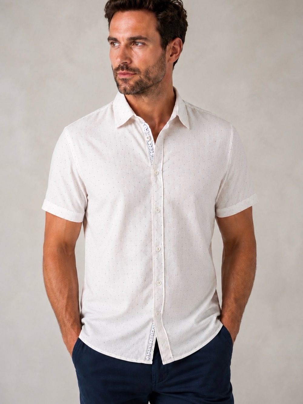 Van Heusen Pale Pink Short-Sleeve Button-Down with Micro Dot Print Size M